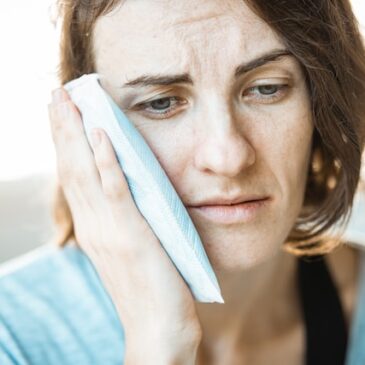 Say Goodbye to Tooth Sensitivity: Understanding the Causes and Finding Solutions